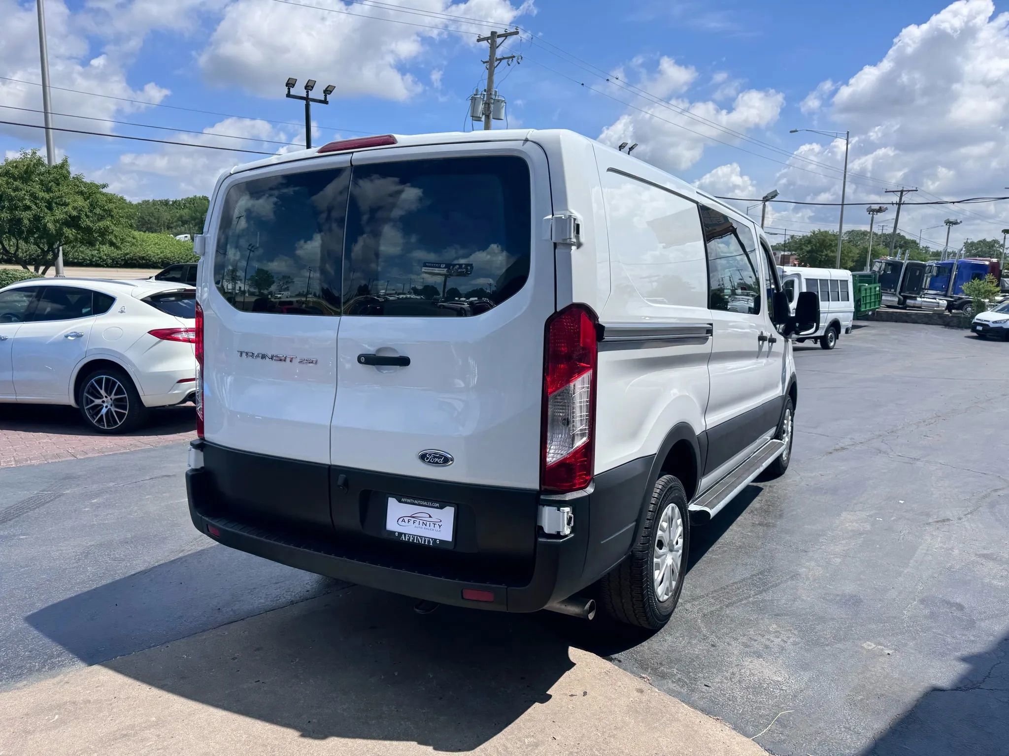 Used 2023 Ford Transit 250 Low Roof w/ Exterior Upgrade Package image 5