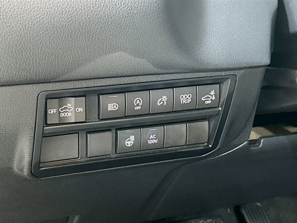 Used 2023 Toyota Tundra Limited AWD/4WD image 8