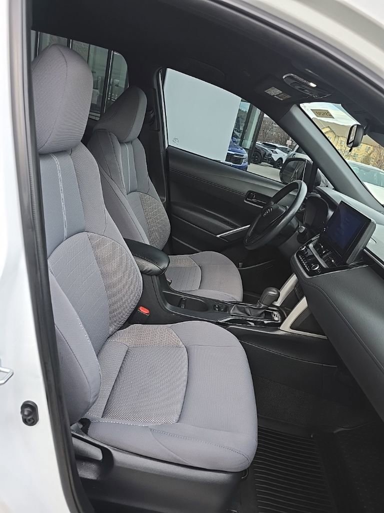 Used 2023 Toyota Corolla Cross S image 8