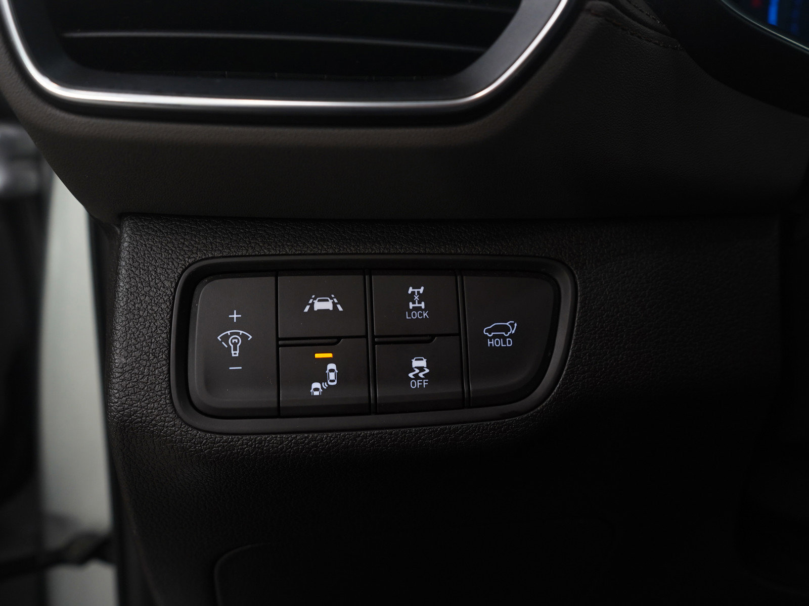 Used 2020 Hyundai Santa Fe Limited image 30