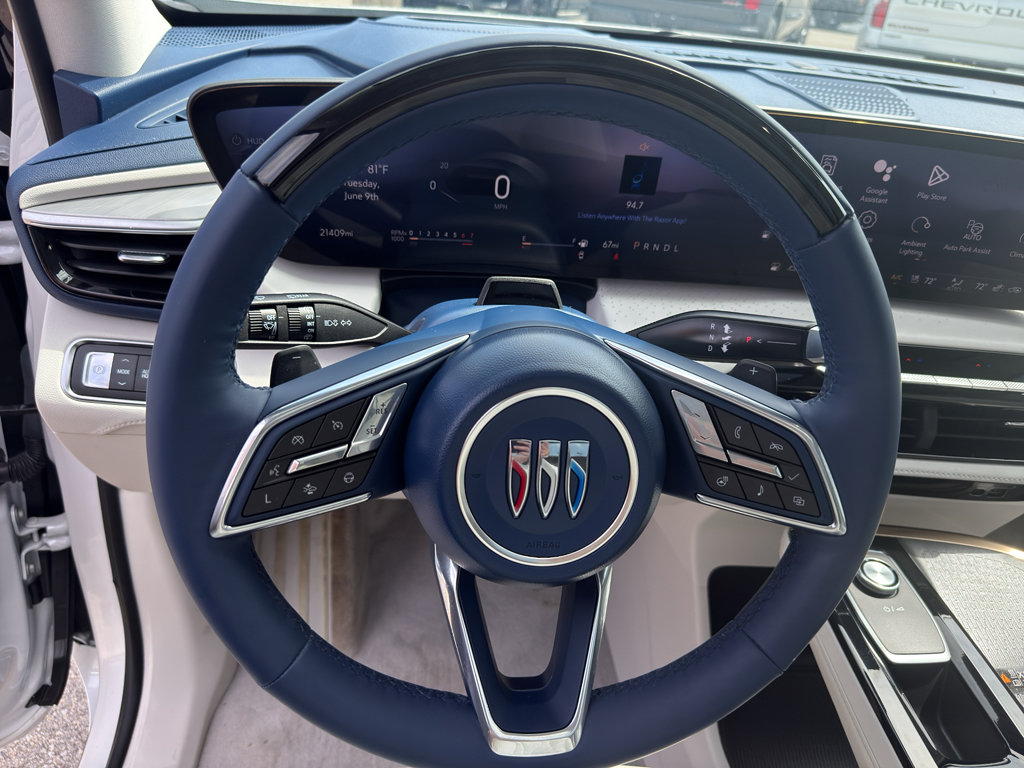 Certified 2025 Buick Enclave Avenir w/ Super Cruise Package FWD image 15