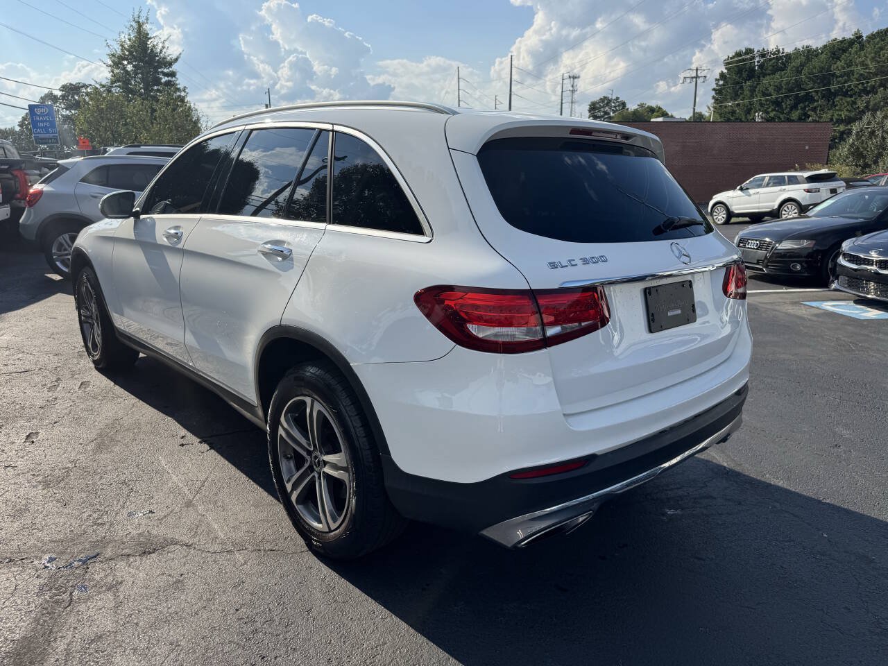Used 2019 Mercedes-Benz GLC 300 image 3