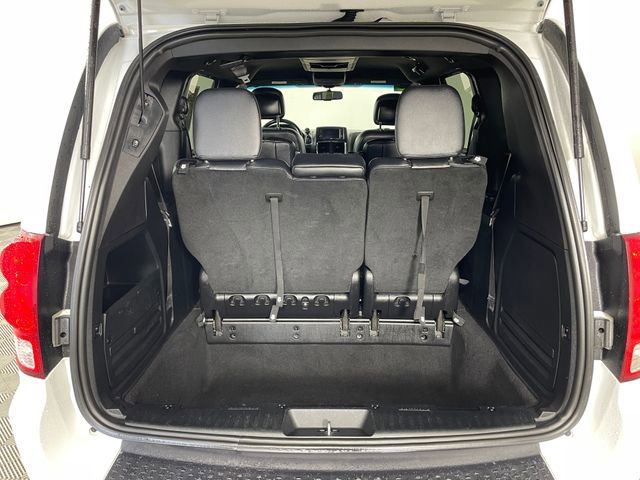 Used 2015 Dodge Grand Caravan SXT image 14