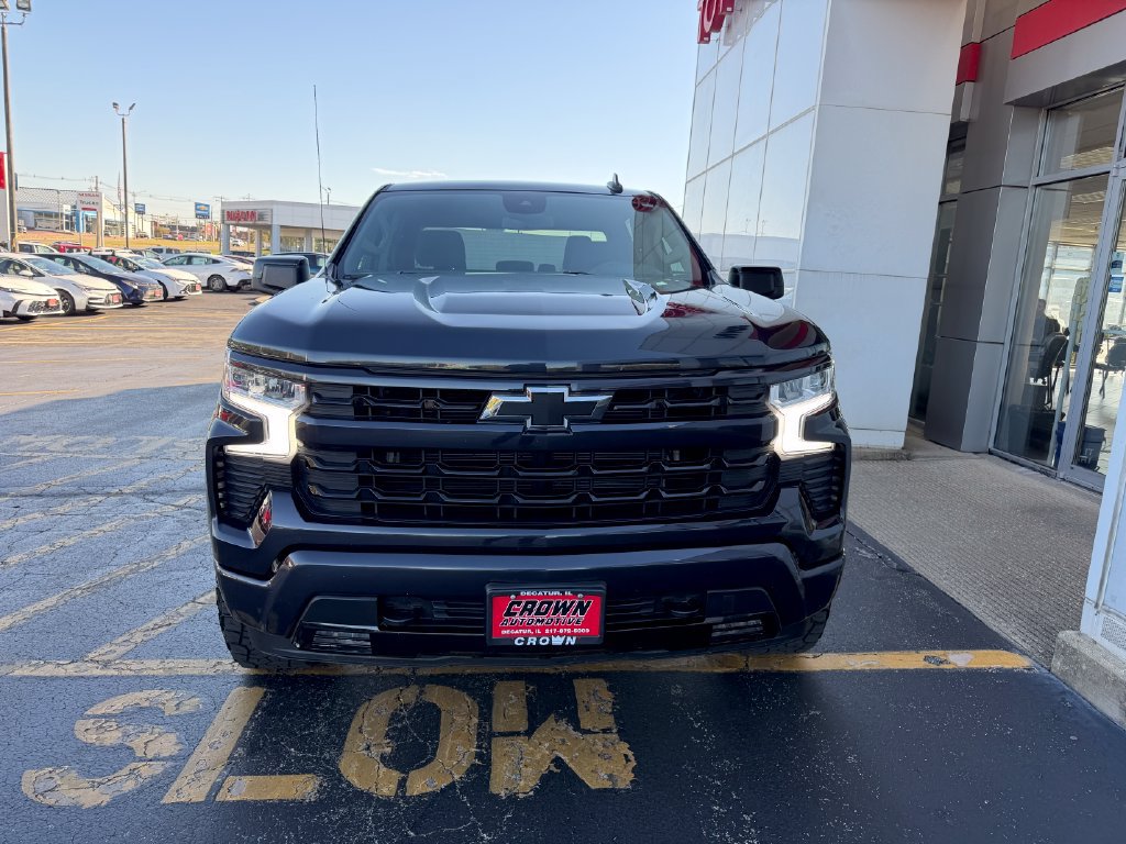 Used 2024 Chevrolet Silverado 1500 RST w/ Z71 Off-Road Package AWD/4WD image 2