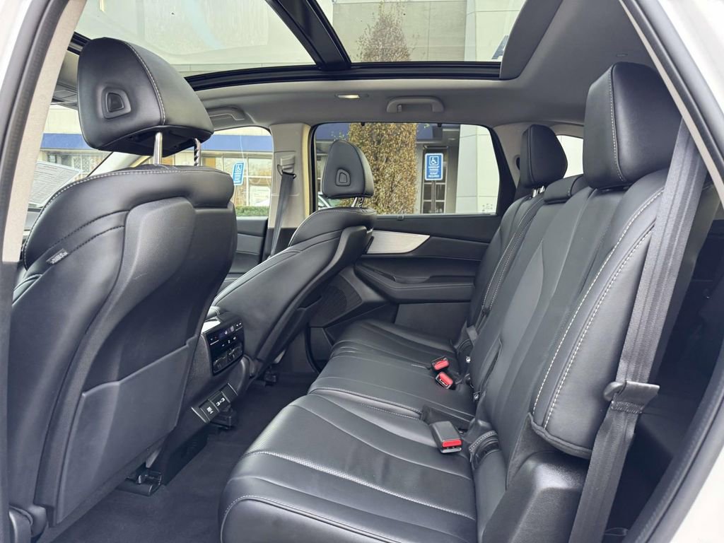 Certified 2023 Acura MDX SH-AWD w/ Technology Package image 10