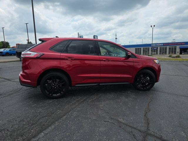 Used 2024 Ford Edge ST w/ Equipment Group 401A AWD/4WD image 8