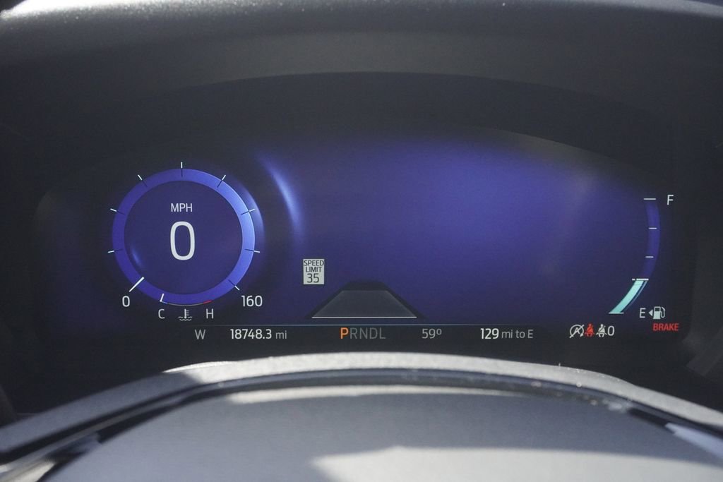 Used 2023 Ford Explorer Platinum w/ Technology Package image 11