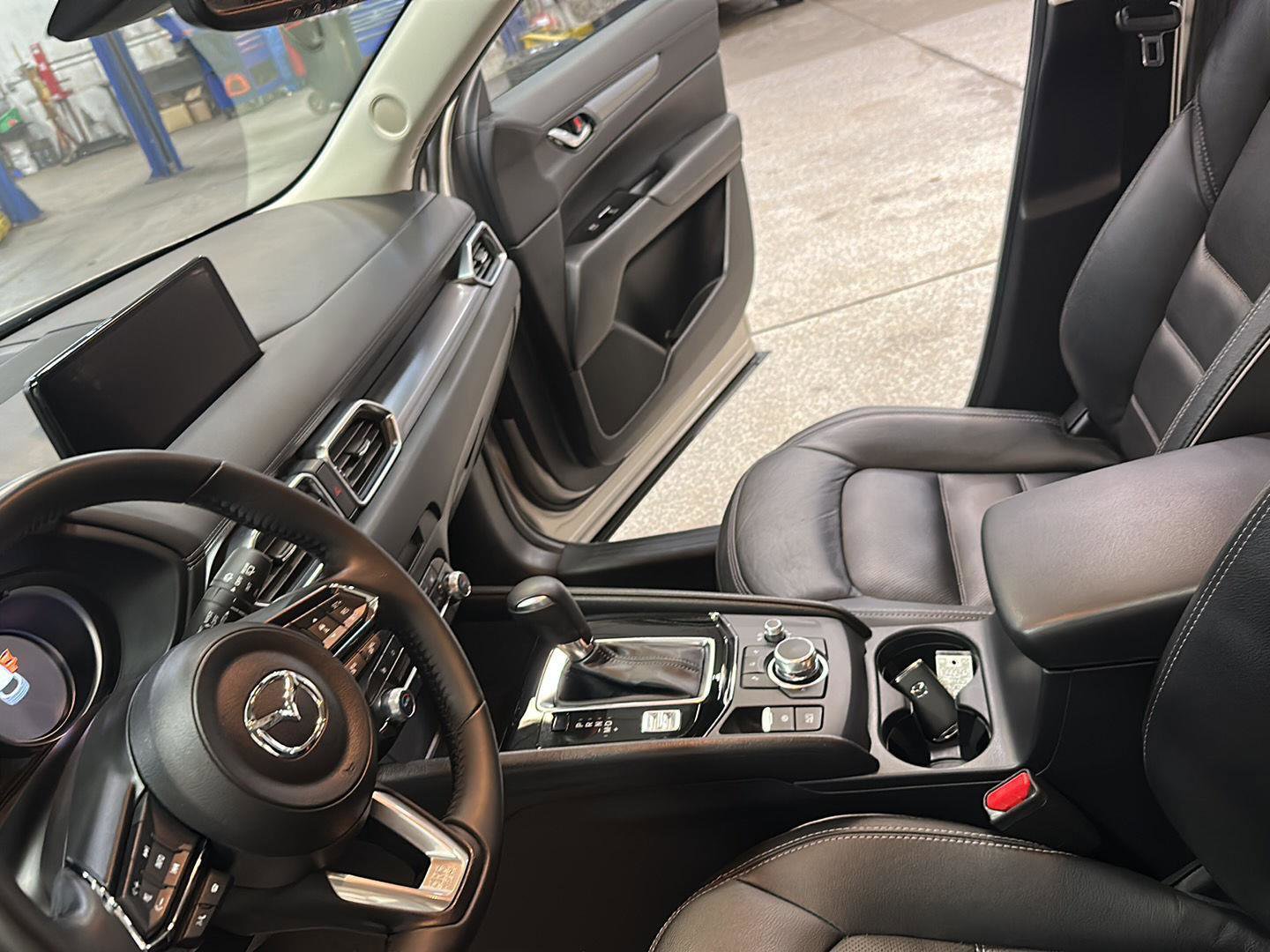 Used 2025 MAZDA CX-5 AWD 2.5 S w/ Preferred Package image 23