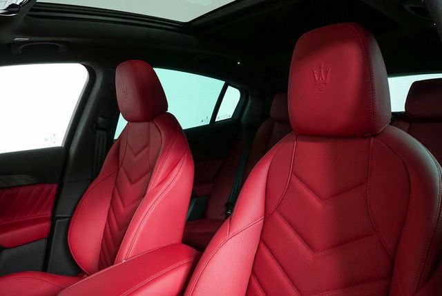 New 2026 Maserati Grecale Folgore AWD/4WD image 2
