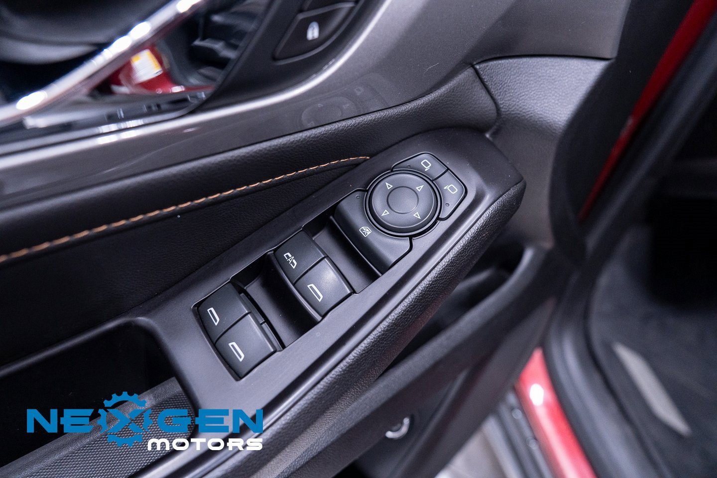 Used 2020 Chevrolet Traverse LT image 22