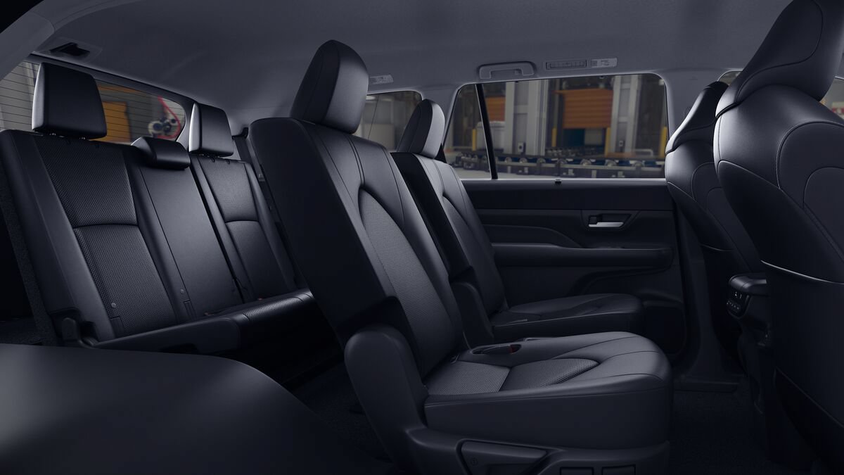 New 2026 Toyota Grand Highlander XLE FWD image 21