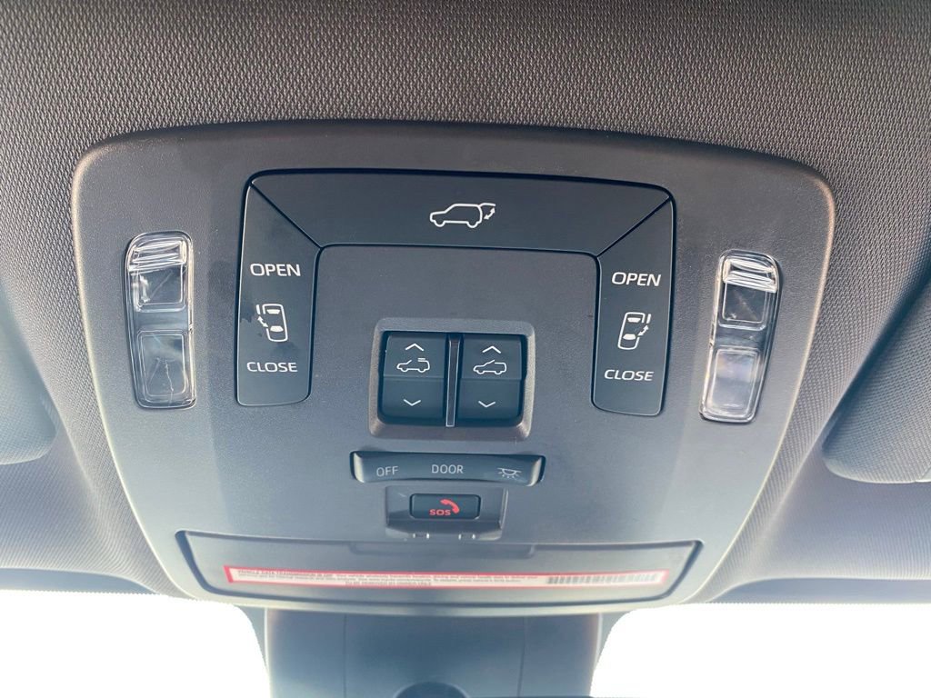 Used 2024 Toyota Sienna XSE image 24