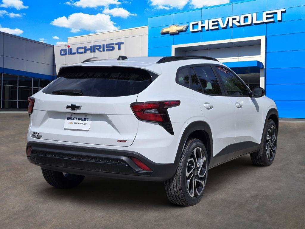 New 2026 Chevrolet Trax RS w/ Sunroof Package FWD image 8