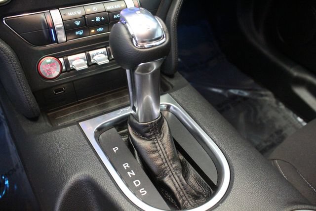 Used 2022 Ford Mustang GT w/ Equipment Group 301A RWD image 16