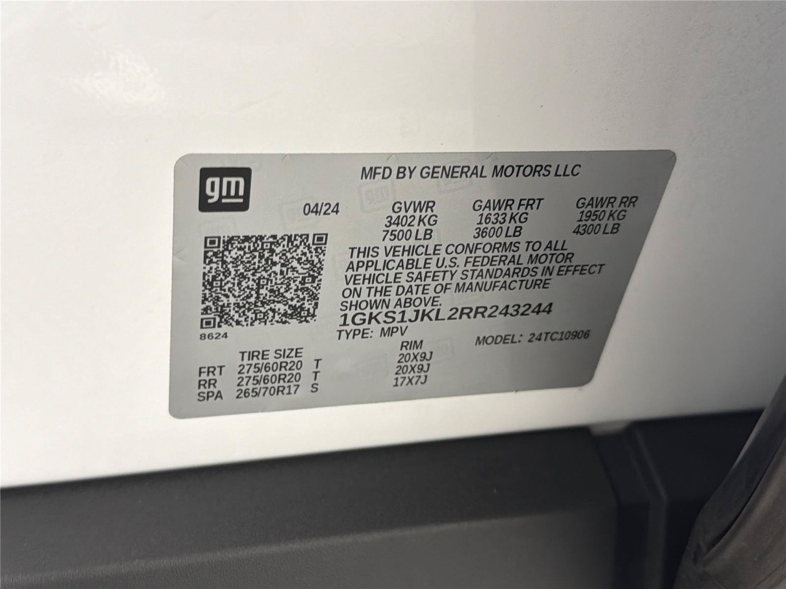 Certified 2024 GMC Yukon XL Denali RWD image 36