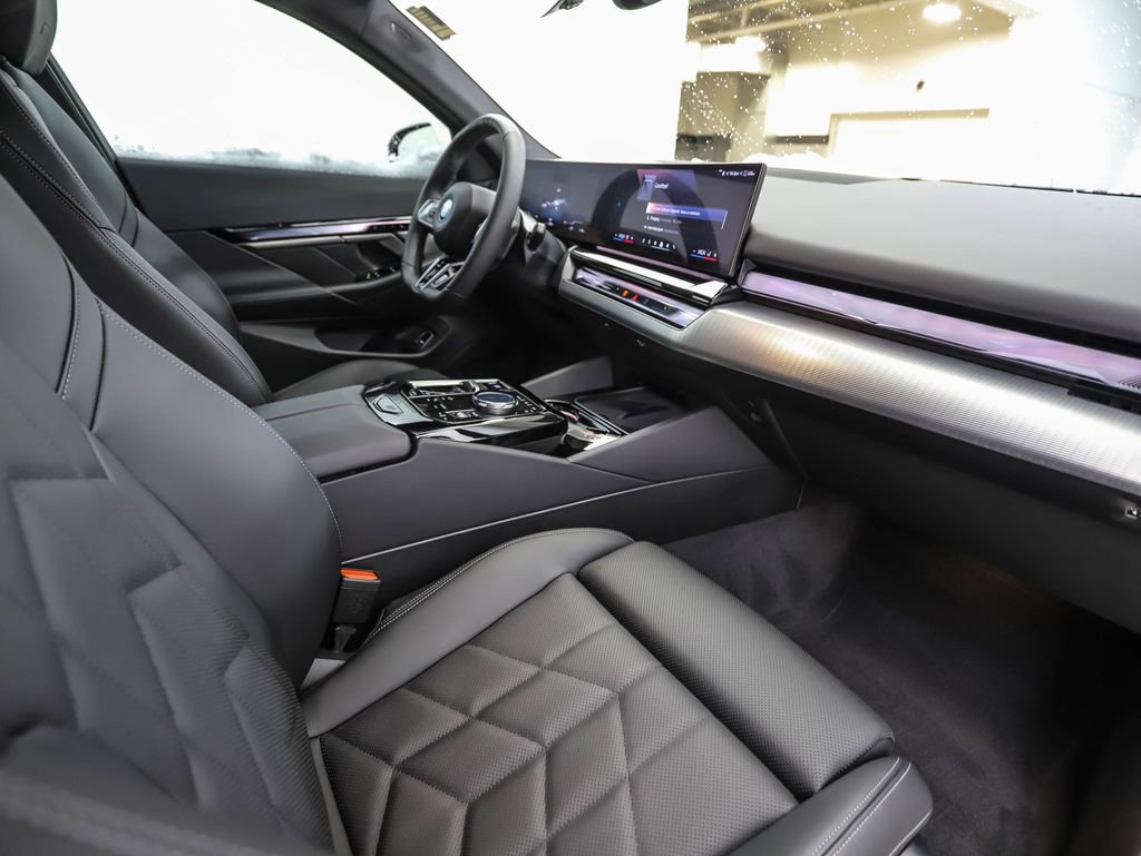 Used 2026 BMW i5 eDrive40 w/ M Sport Package image 30