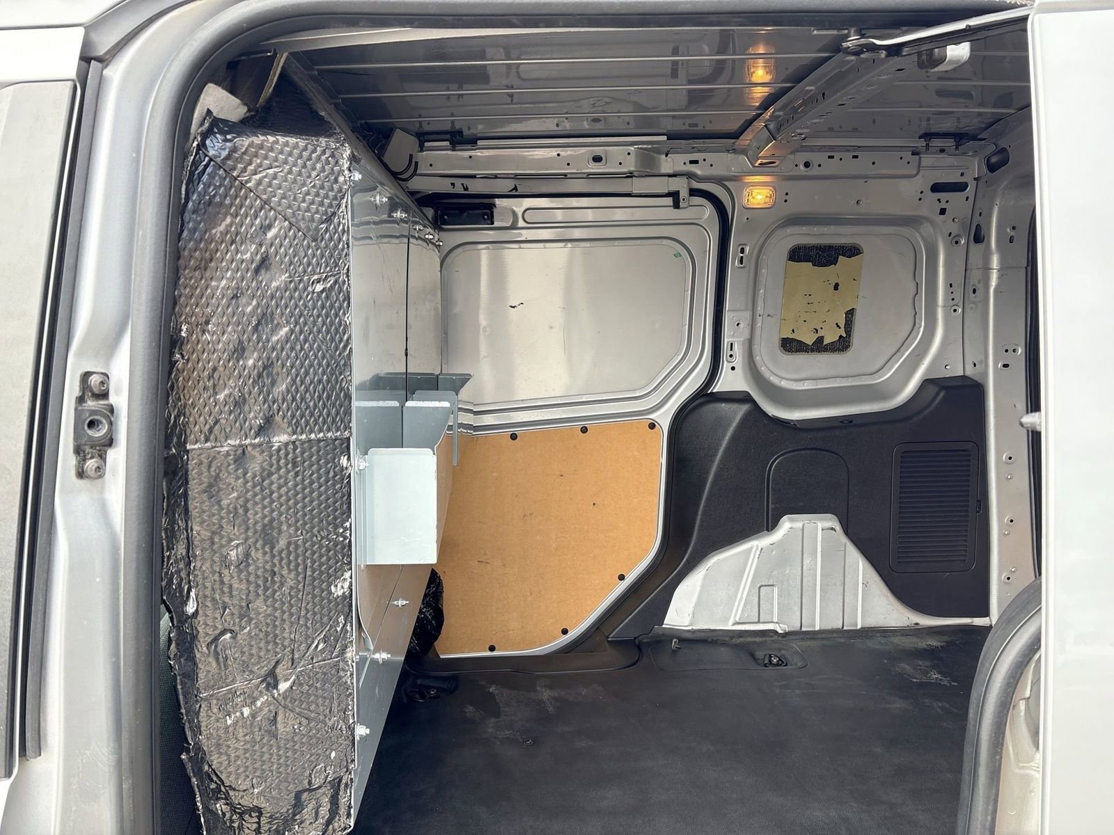 Used 2016 Ford Transit Connect XL image 7