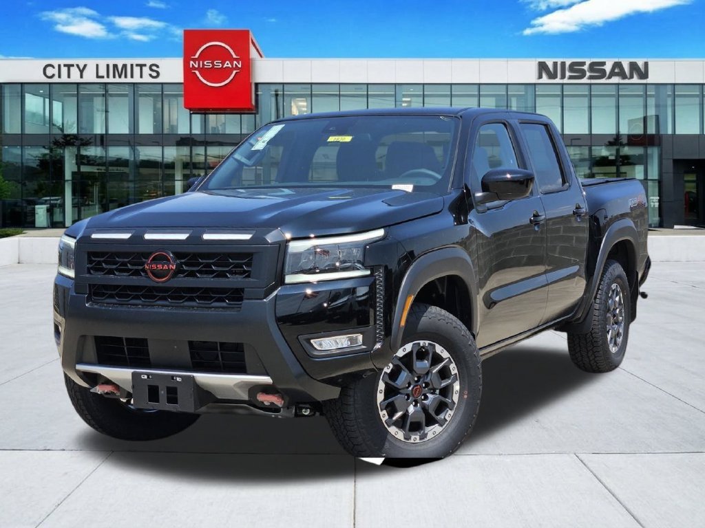 New 2026 Nissan Frontier PRO-4X w/ Tow Package