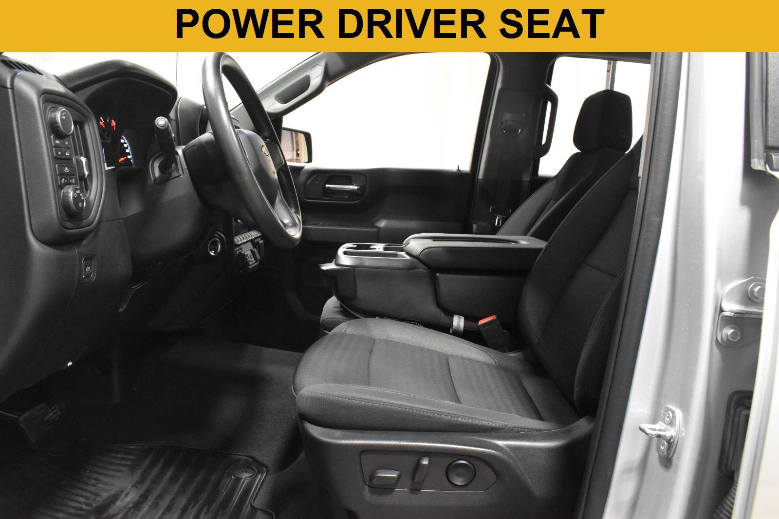 Used 2022 Chevrolet Silverado 1500 Custom w/ LPO, Dark Essentials Package AWD/4WD image 5