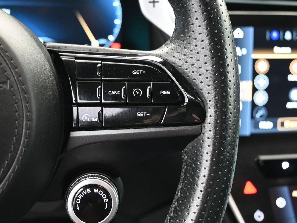 Used 2024 Maserati Grecale GT image 35