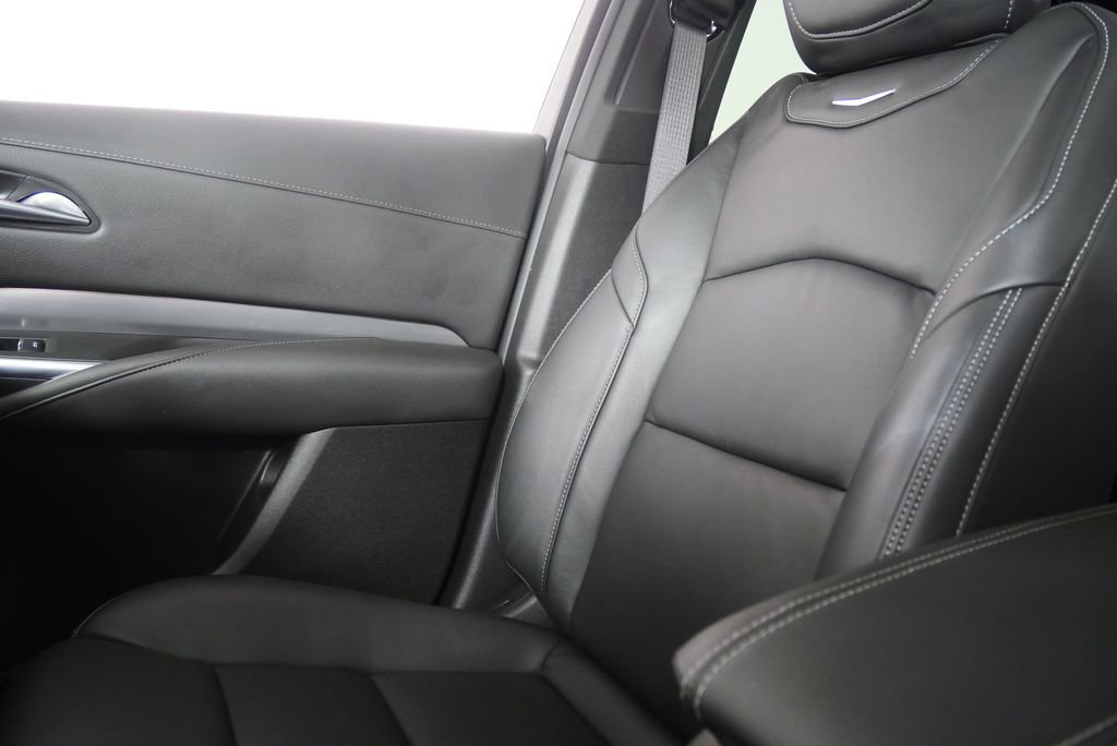 Used 2024 Cadillac XT4 Premium Luxury w/ Cold Weather Package image 28