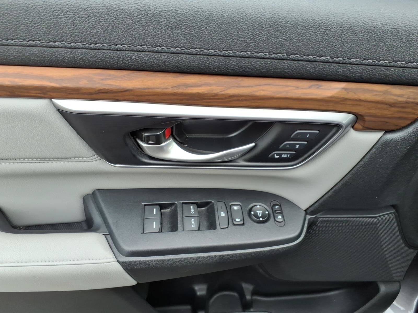 Used 2019 Honda CR-V Touring image 15