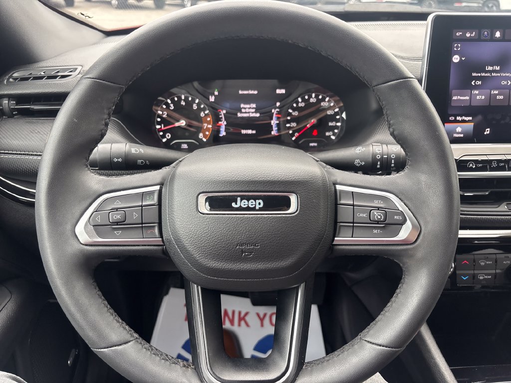 Used 2023 Jeep Compass Latitude w/ Sun and Sound Group AWD/4WD image 19