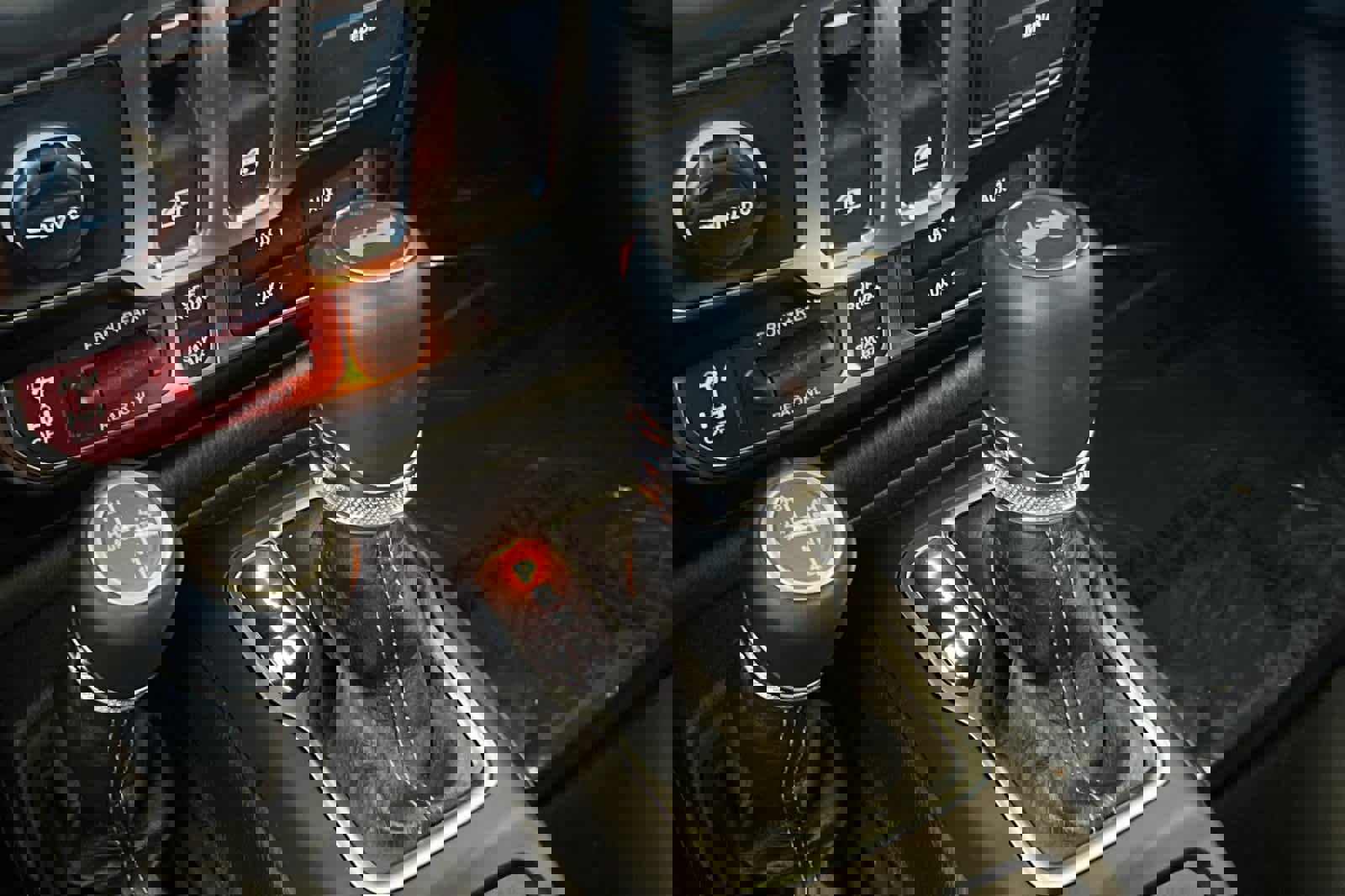 Used 2025 Jeep Wrangler Rubicon w/ Xtreme 35 Tire Package image 23