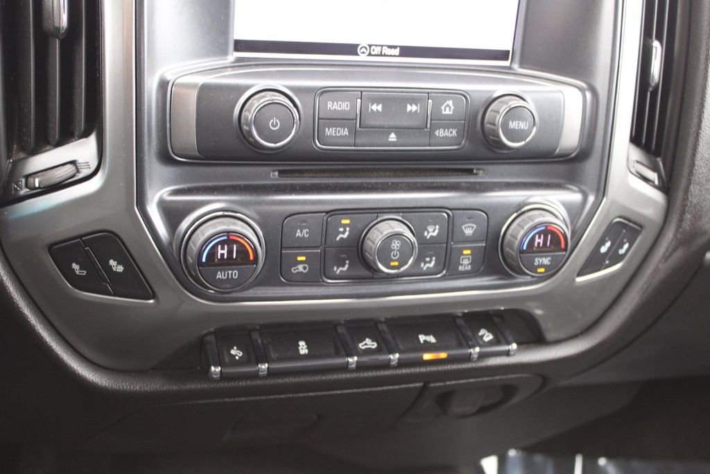 Used 2018 Chevrolet Silverado 1500 LT w/ All Star Edition image 35