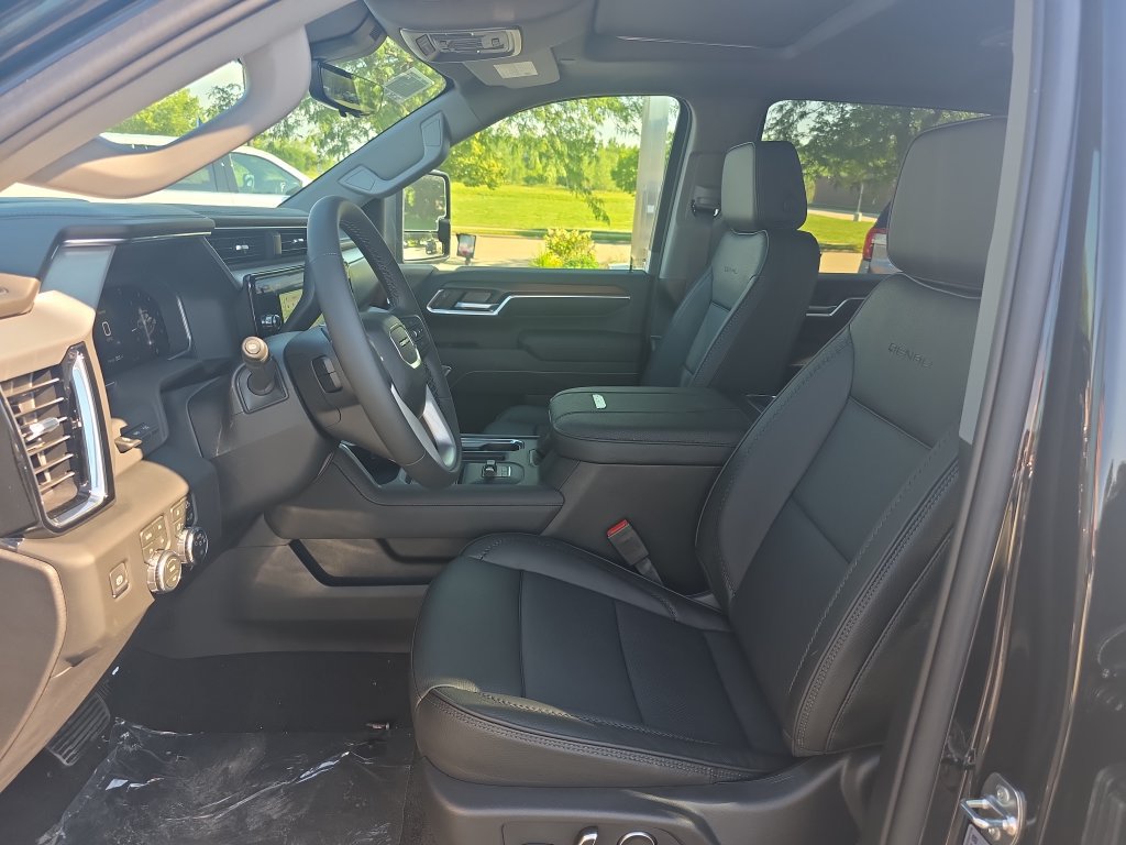 New 2026 GMC Sierra 2500 Denali w/ Denali Reserve Package AWD/4WD image 11