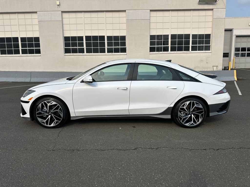 Certified 2025 Hyundai Ioniq 6 SEL AWD/4WD image 3