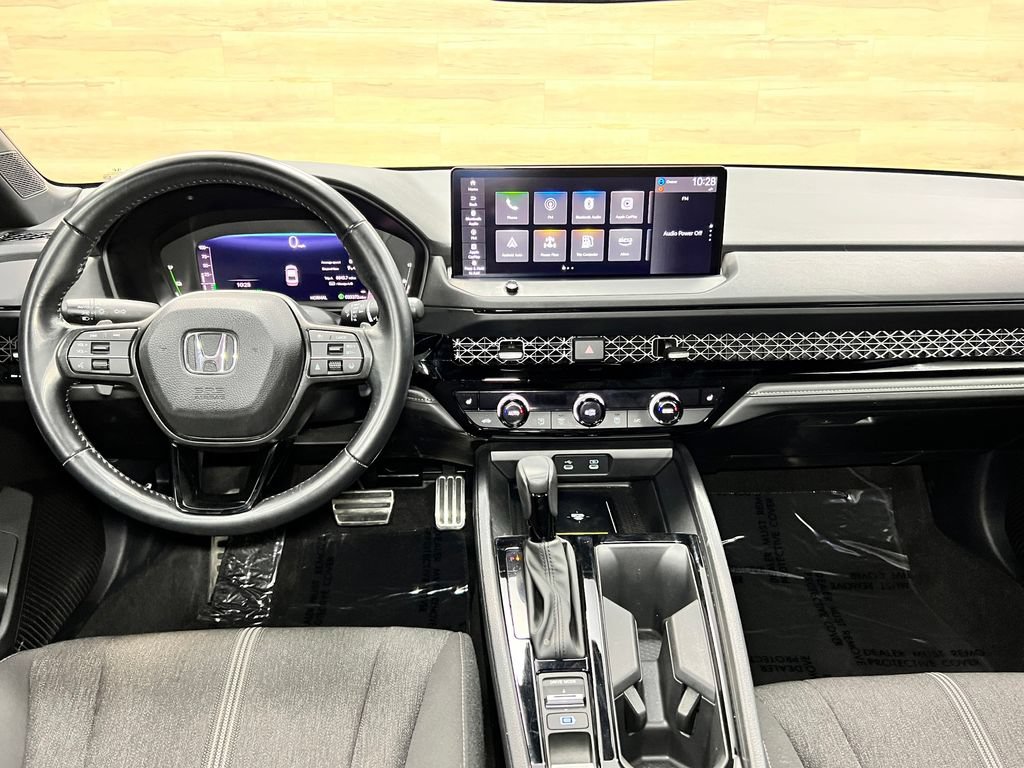 Used 2025 Honda Accord Sport image 2