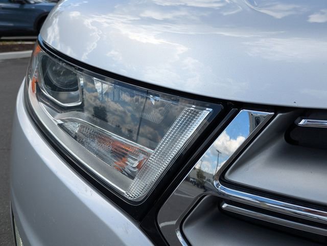 Used 2016 Ford Edge Titanium FWD image 10