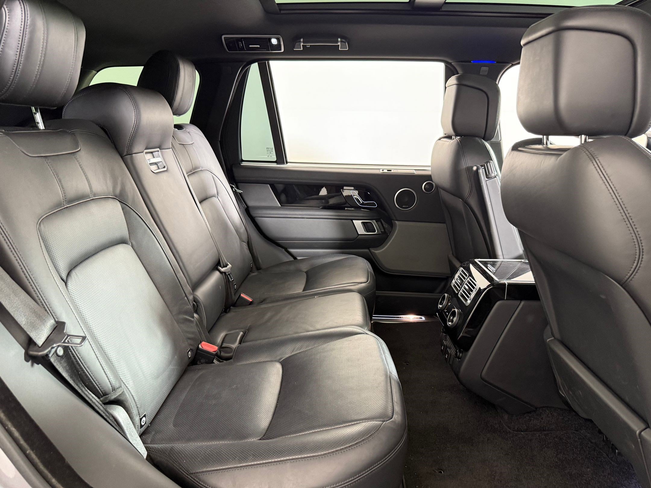 Used 2020 Land Rover Range Rover Long Wheelbase HSE AWD/4WD image 29