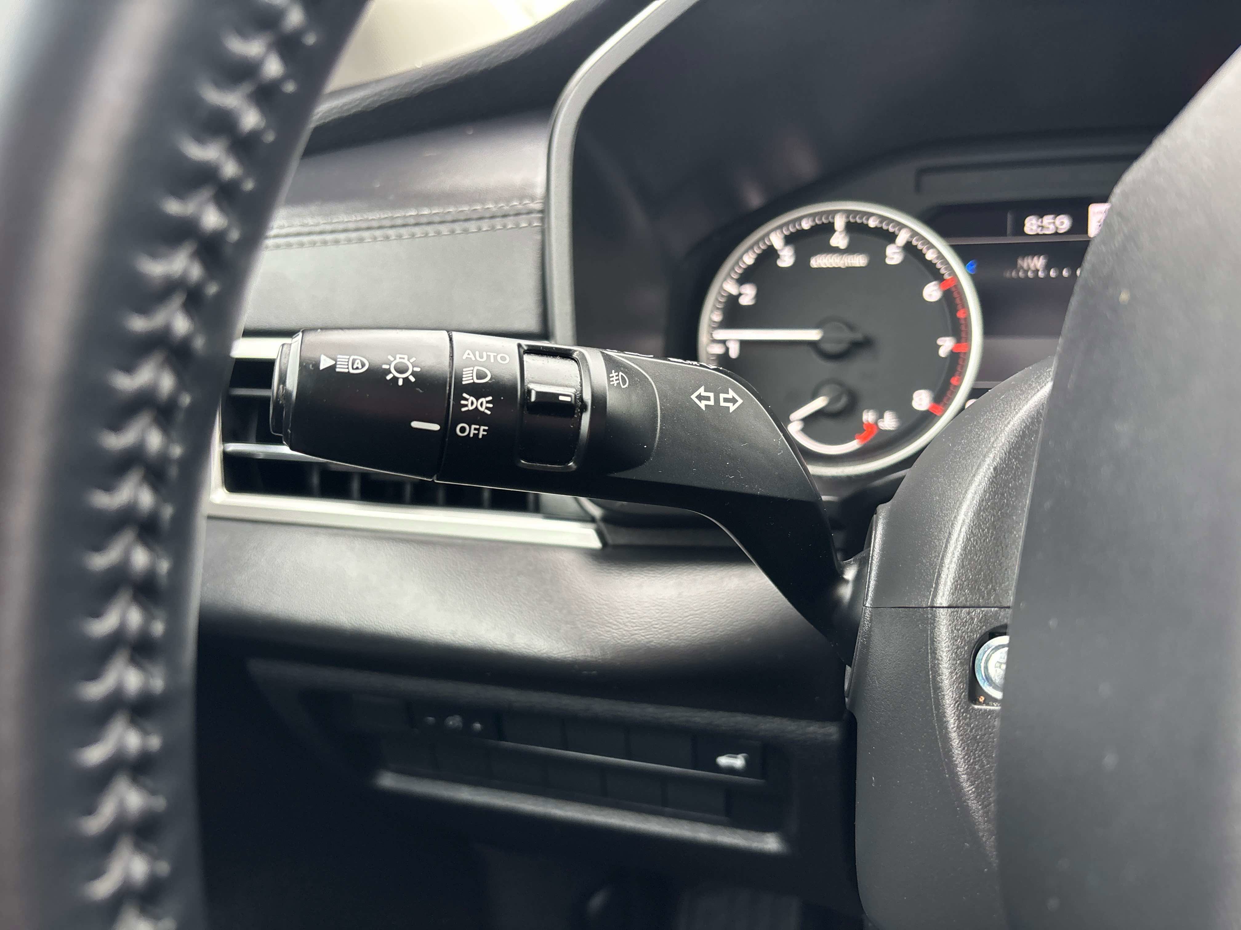 Used 2024 Mitsubishi Outlander SE image 28