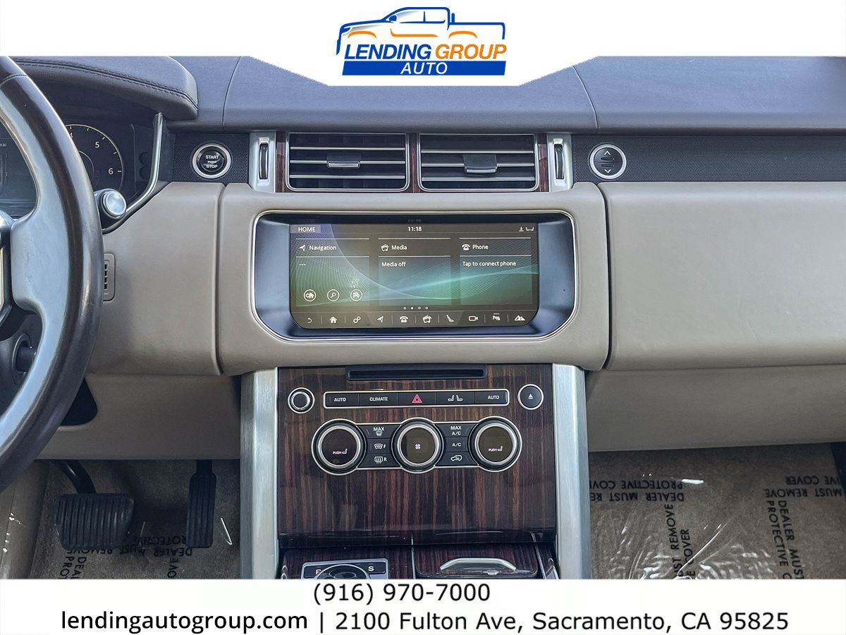 Used 2017 Land Rover Range Rover HSE image 13