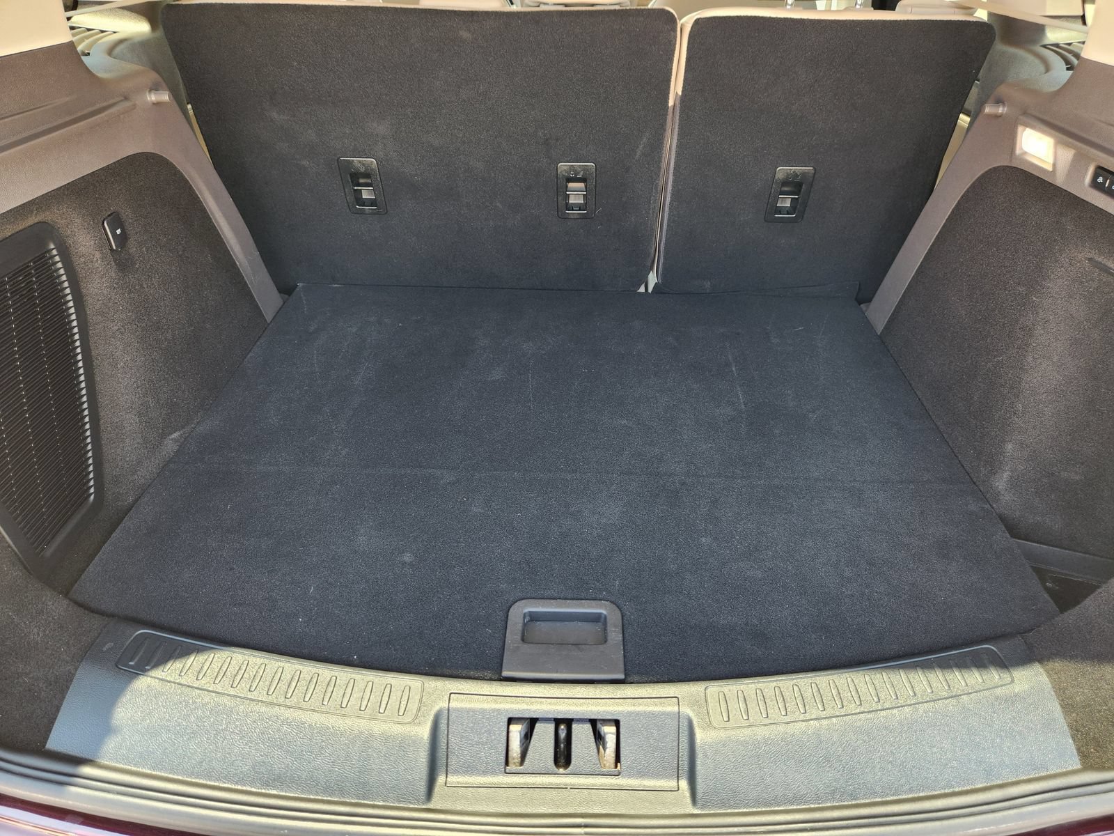 Used 2023 GMC Terrain AT4 w/ LPO, Cargo Package AWD/4WD image 31