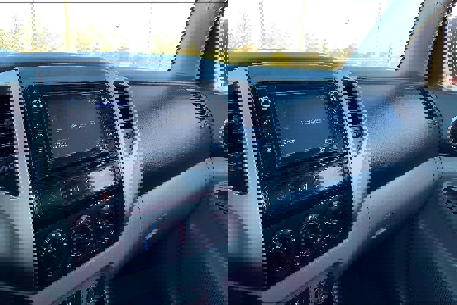 Used 2014 Toyota Tacoma PreRunner image 35