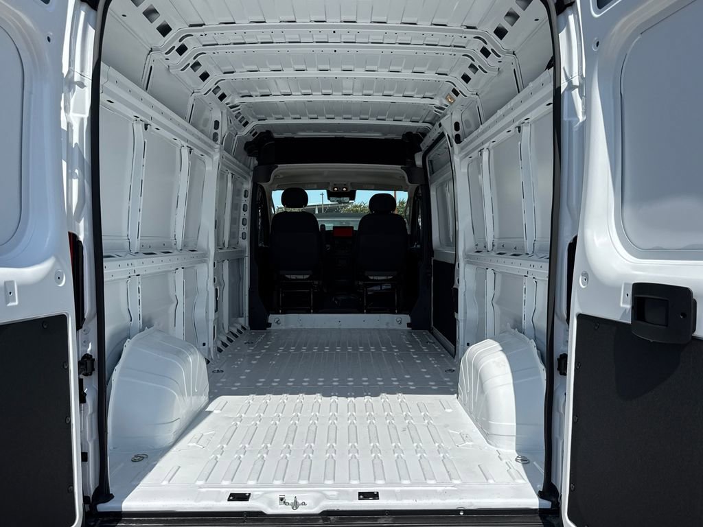 New 2025 RAM ProMaster 3500 w/ Safety Group FWD image 15