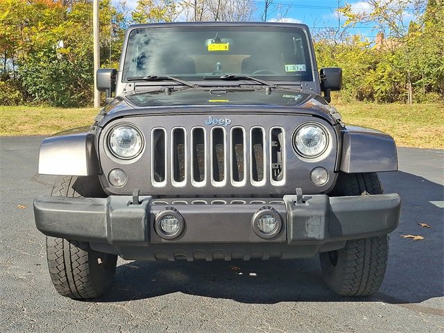 Used 2018 Jeep Wrangler Unlimited Sahara w/ Connectivity Group image 4