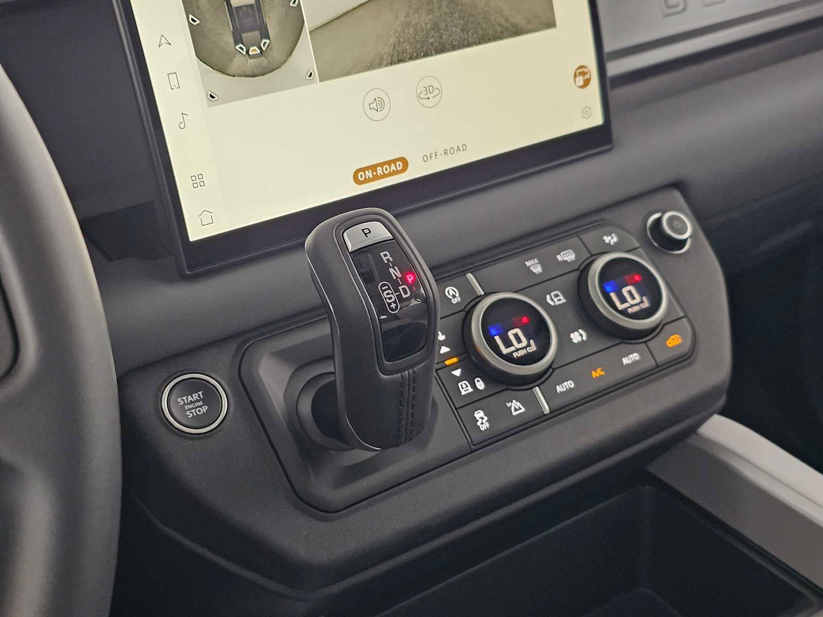 New 2025 Land Rover Defender 110 X image 30