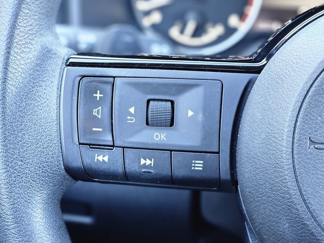 Certified 2023 Nissan Rogue SV image 17