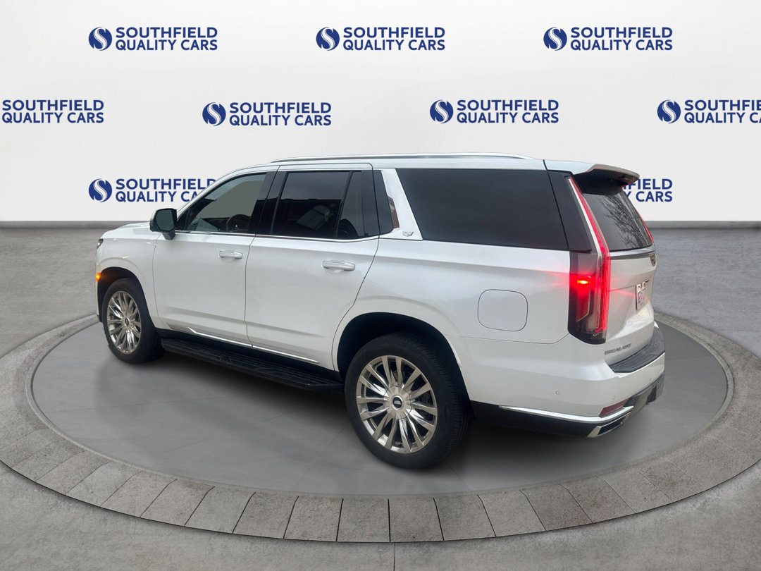 Used 2021 Cadillac Escalade Premium Luxury w/ Performance Package image 4