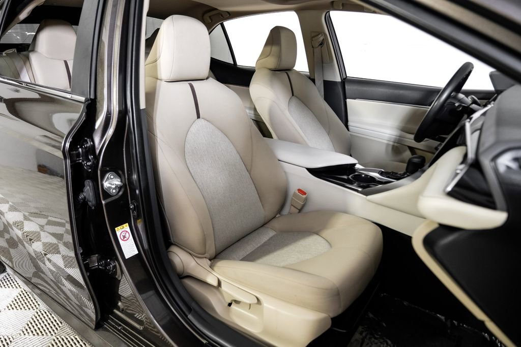 Used 2018 Toyota Camry LE w/ Audio Package image 36