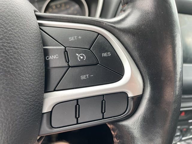 Used 2020 Jeep Compass Latitude FWD image 21