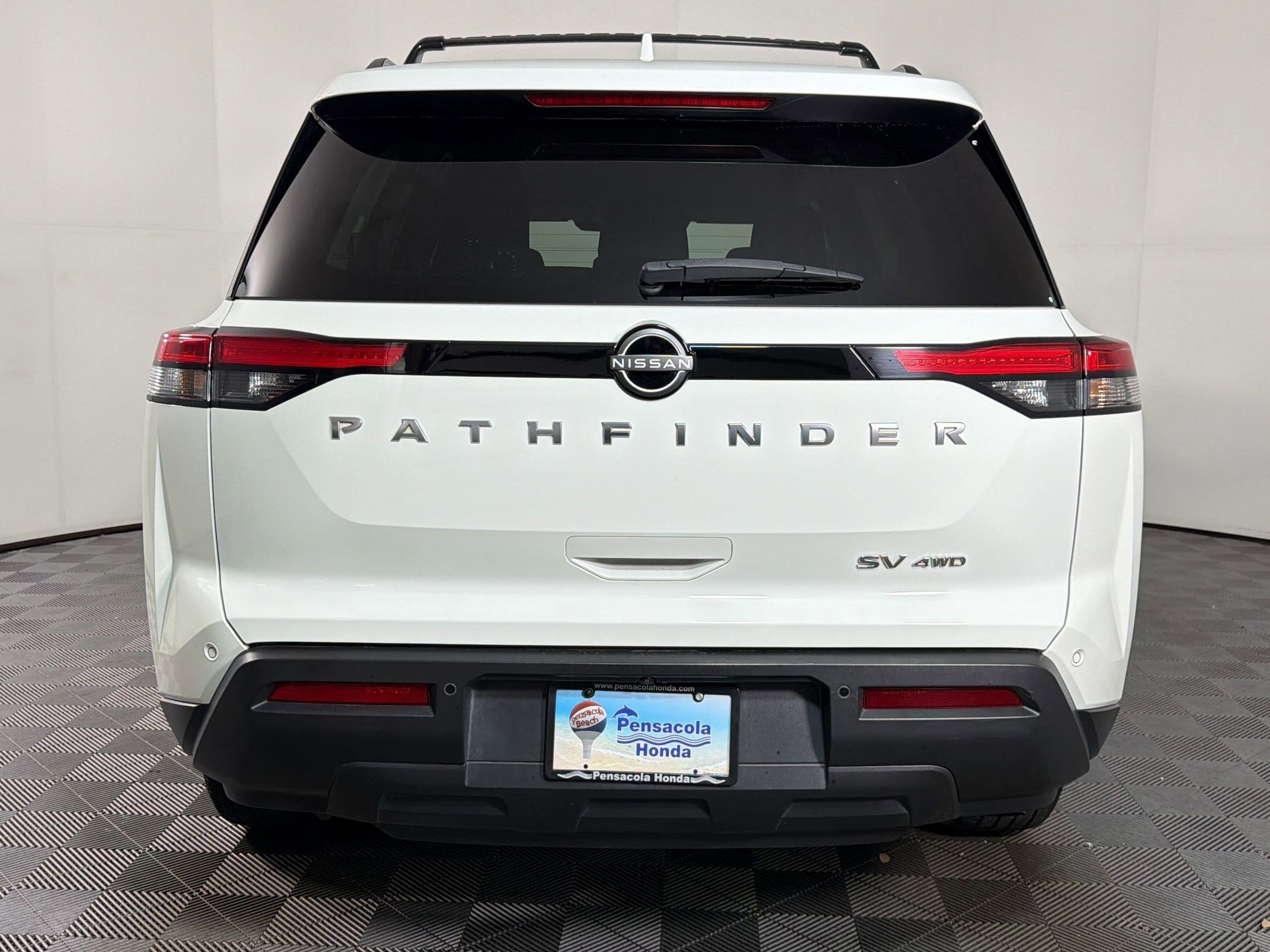 Used 2022 Nissan Pathfinder SV image 9