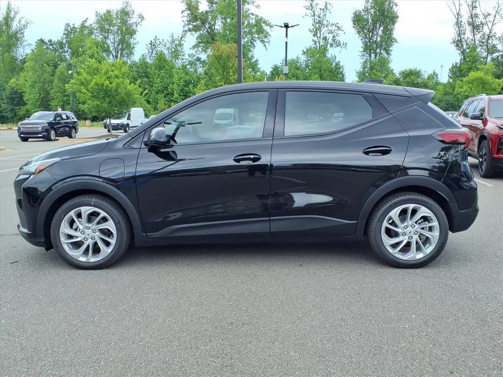 New 2027 Chevrolet Bolt LT FWD image 31
