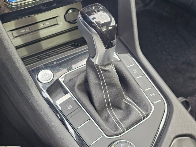 New 2027 Volkswagen Taos SE AWD/4WD image 35