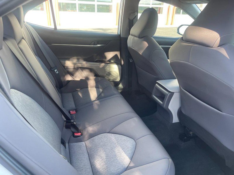 Used 2022 Toyota Camry LE FWD image 8