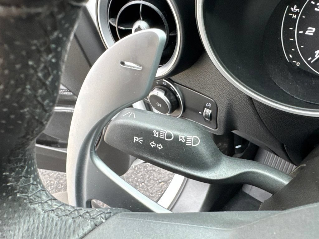 Used 2023 Alfa Romeo Stelvio Sprint AWD/4WD image 38